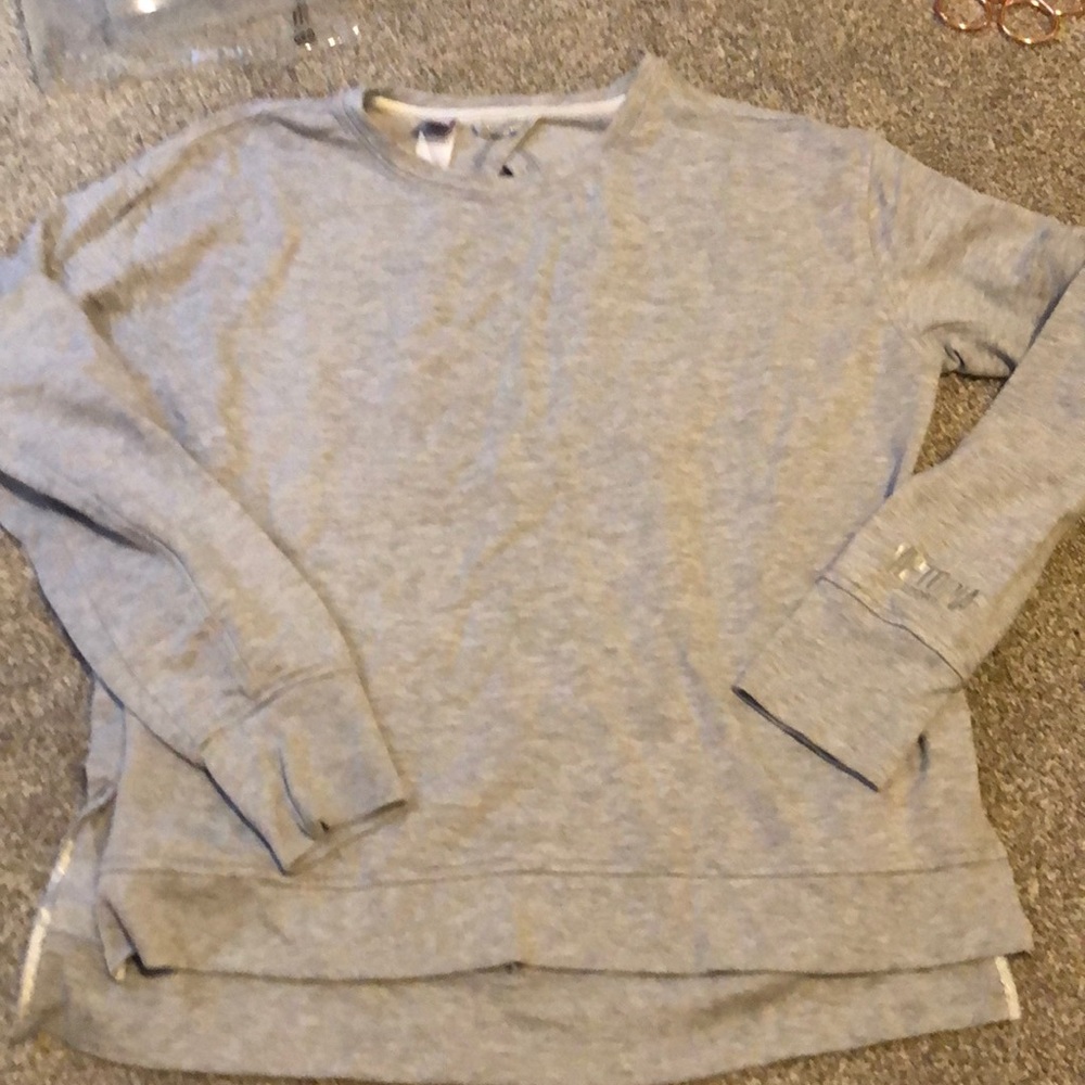 Victoria’s Secret Sport women’s crewneck sweater